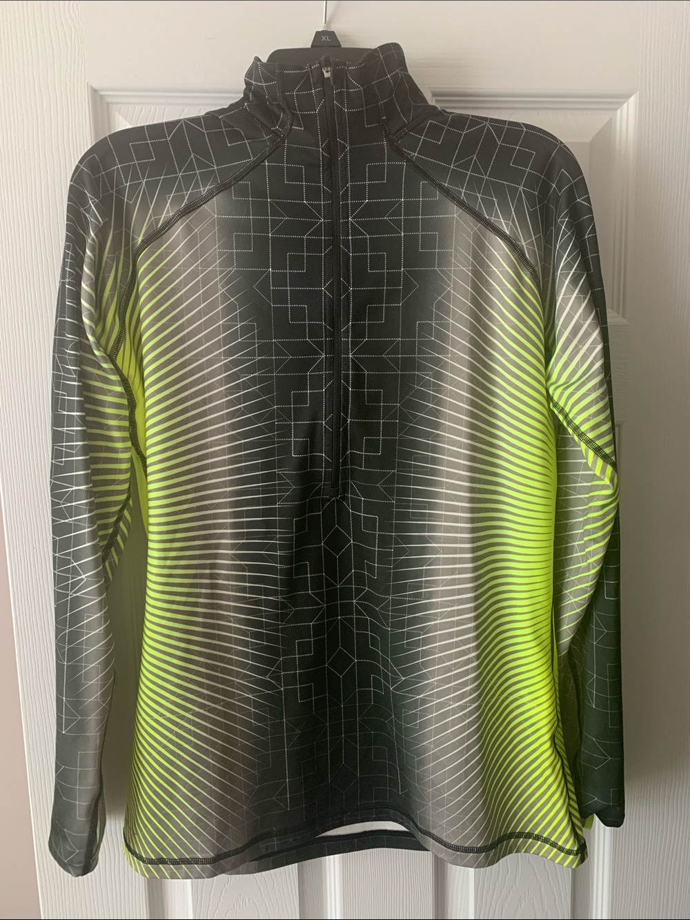 Nike Half-zip Pullover Woman’s XL